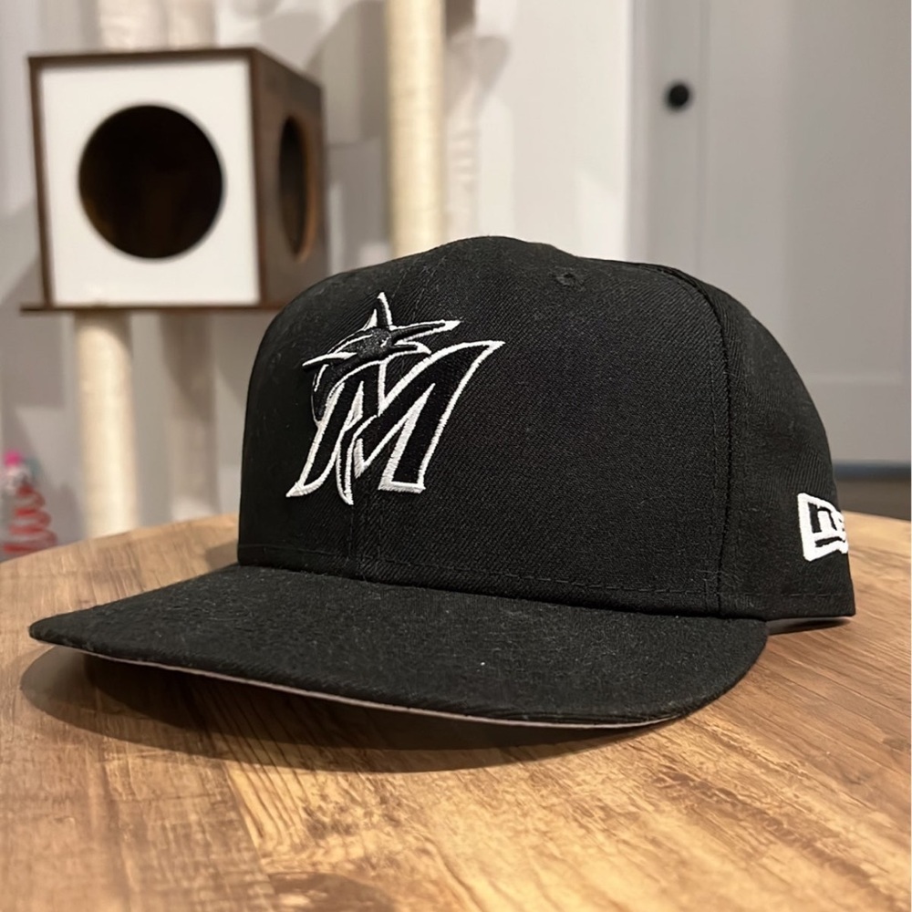 Miami Marlins Fitted hat 7 3/8